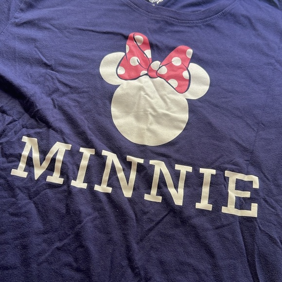 Disney Family Fun Navy Blue Minnie Mouse Pink Bow T-shirt - Picture 2 of 3